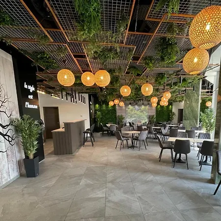 Parizs Garden Hotel Debrecen