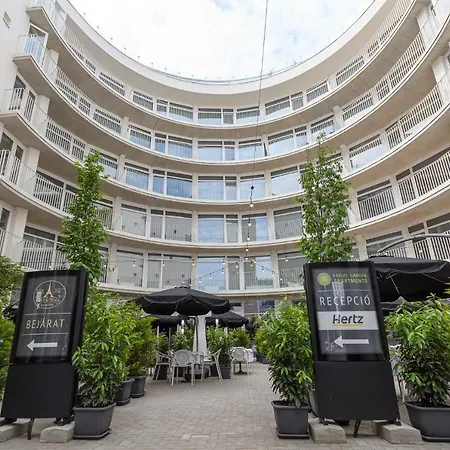 Parizs Garden Hotel 4*