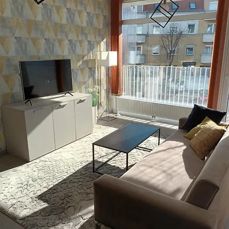 Parizs Garden 데브레첸