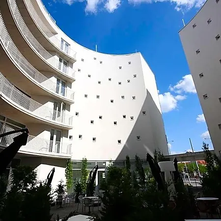 Parizs Garden 4* Ντέμπρετσεν