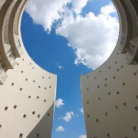 Parizs Garden Ξενοδοχείο