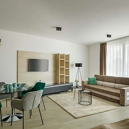 Parizs Garden Ξενοδοχείο 4*