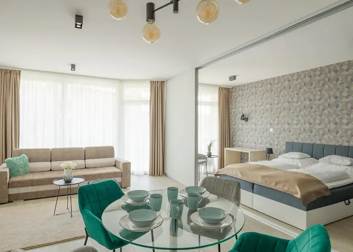 Parizs Garden 4*