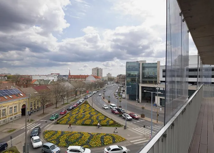 호텔 Parizs Garden 4*