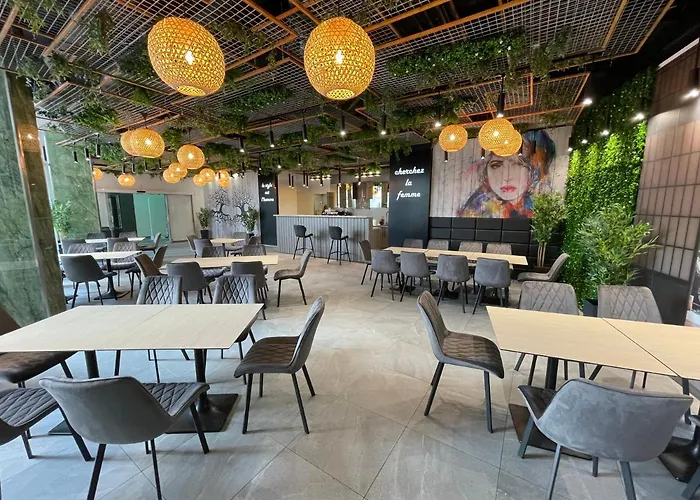 Parizs Garden 데브레첸
