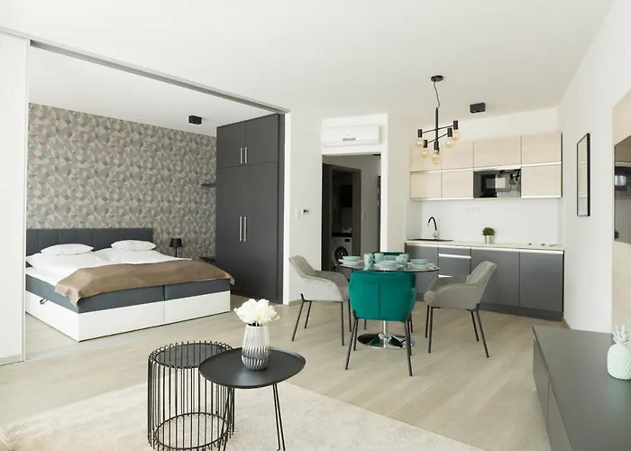 호텔 Parizs Garden 4*