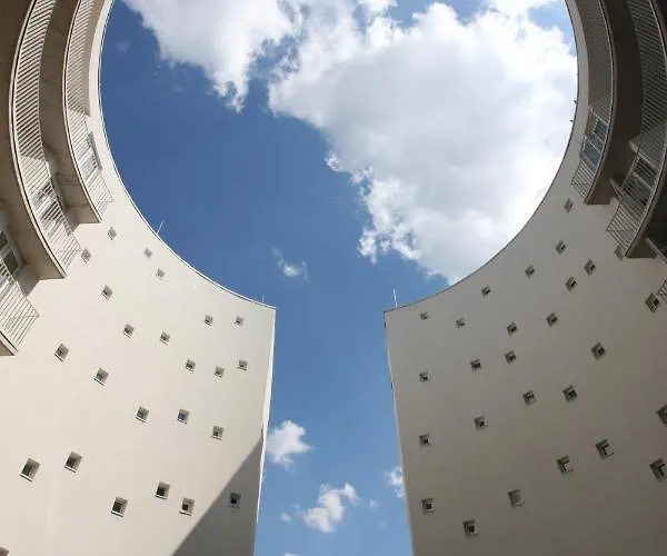 Parizs Garden 데브레첸