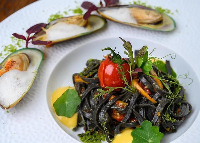 Parizs Garden 호텔 4*