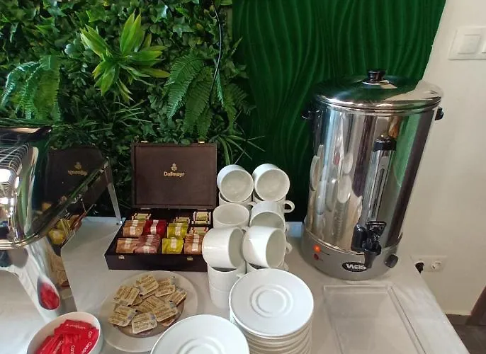 Parizs Garden 호텔