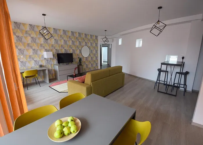 호텔 Parizs Garden 4*